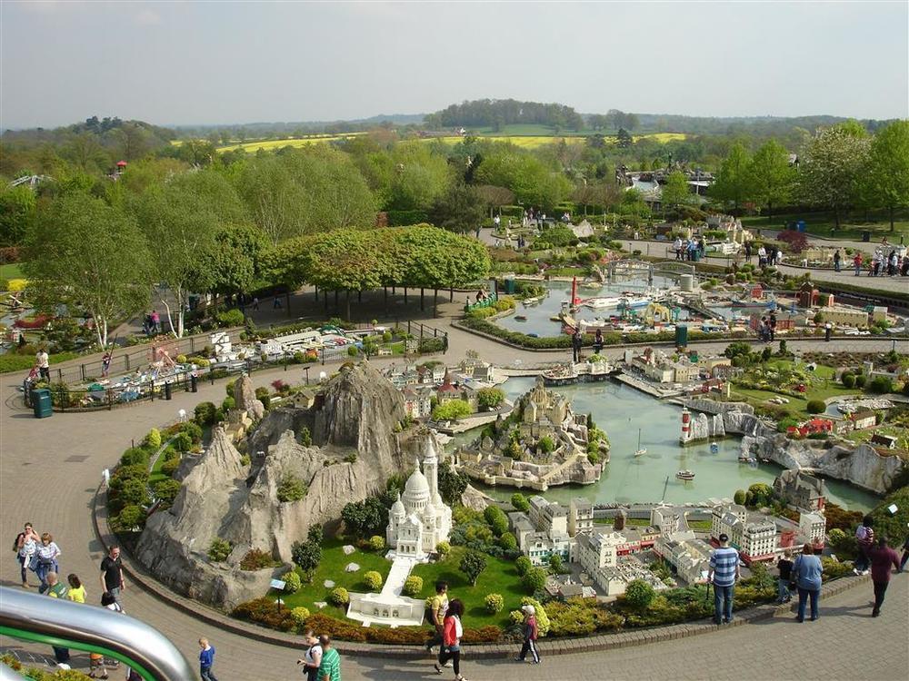 Western Calcot Hotel